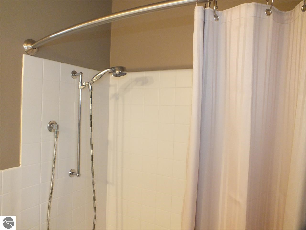 13660 Bluff Road Traverse City, MI 49686 - Photo 25 of 34 1782474-27.JPG