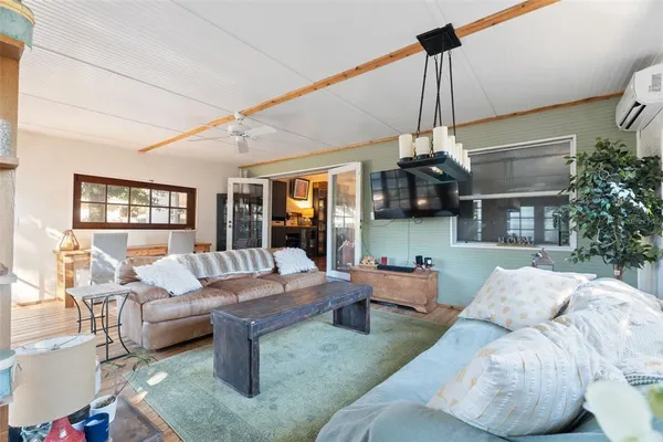 $600,000 | 1946 Chenango Avenue, Clearwater, FL 33755