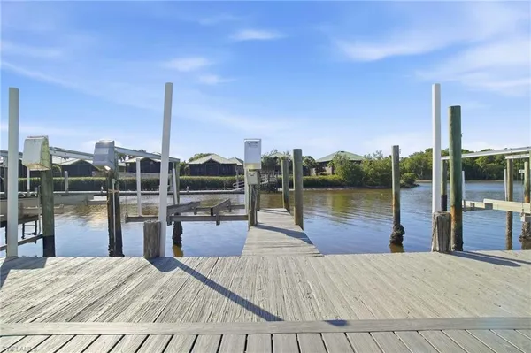 $779,000 | 407 Copeland Avenue, Everglades City, FL 34139