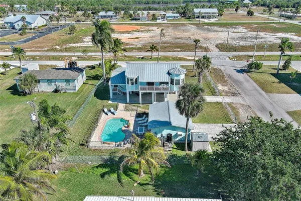 $779,000 | 407 Copeland Avenue, Everglades City, FL 34139