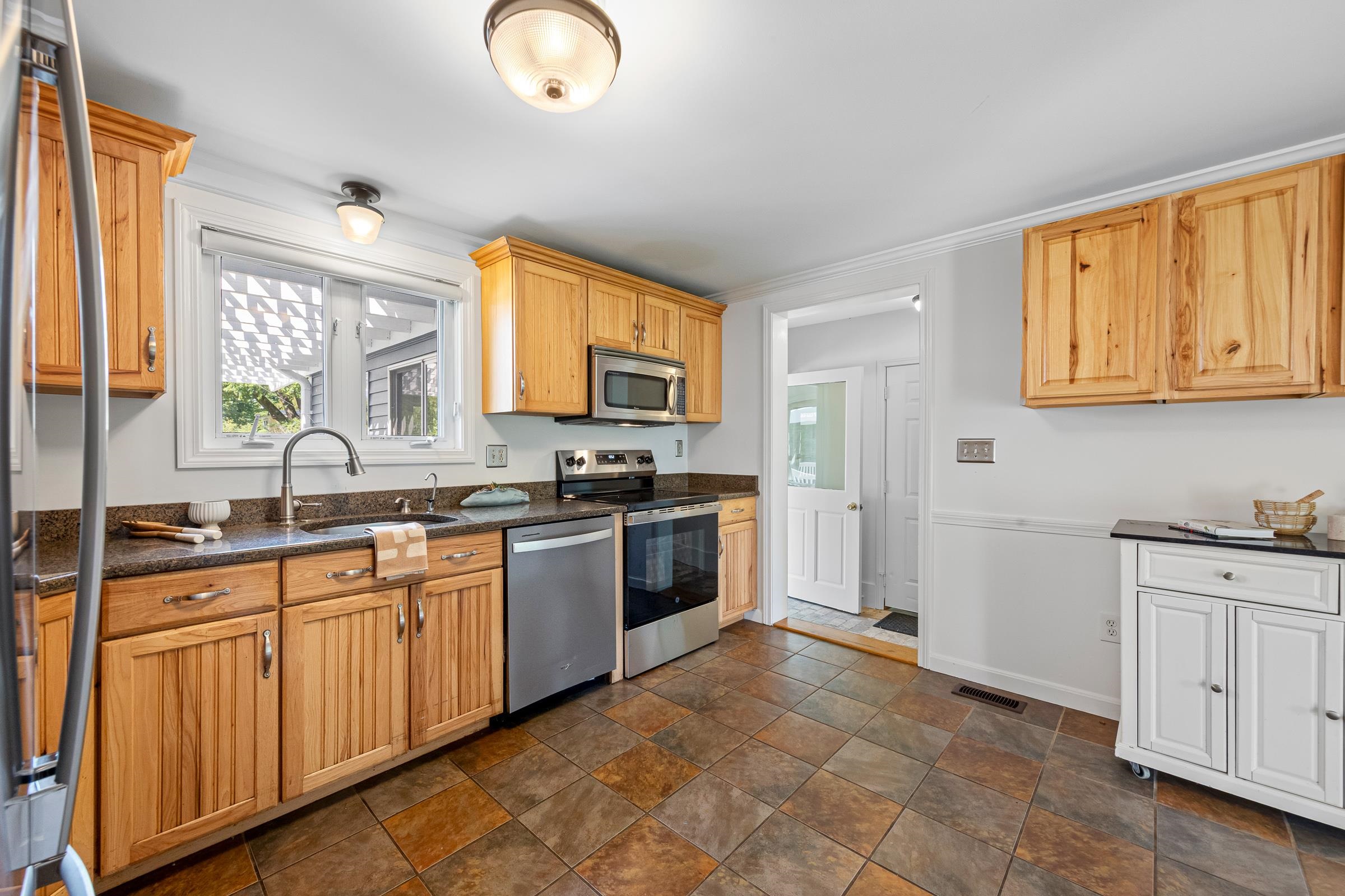 2 Sanborn Road Hampton Falls, NH 03844 - Photo 12 of 39