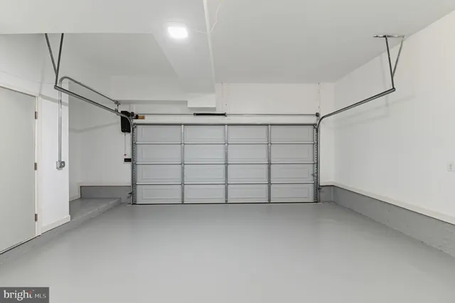a view of a garage