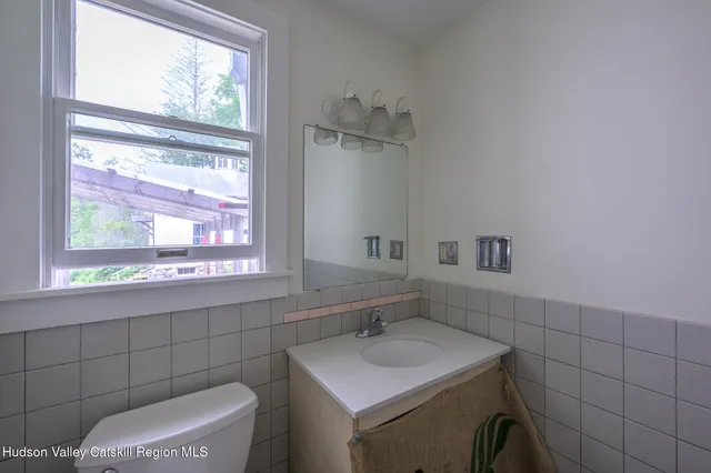 $635,000 | 19 Lovers Lane, New Lebanon, NY 12125