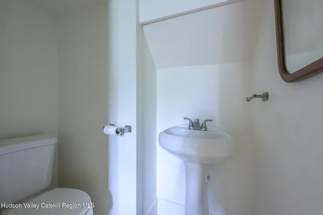 $635,000 | 19 Lovers Lane, New Lebanon, NY 12125