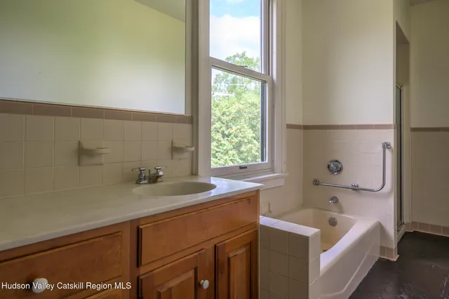 $635,000 | 19 Lovers Lane, New Lebanon, NY 12125