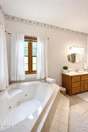 $402,000 | 239 Sulphur Springs Road, Cranks, KY 40820