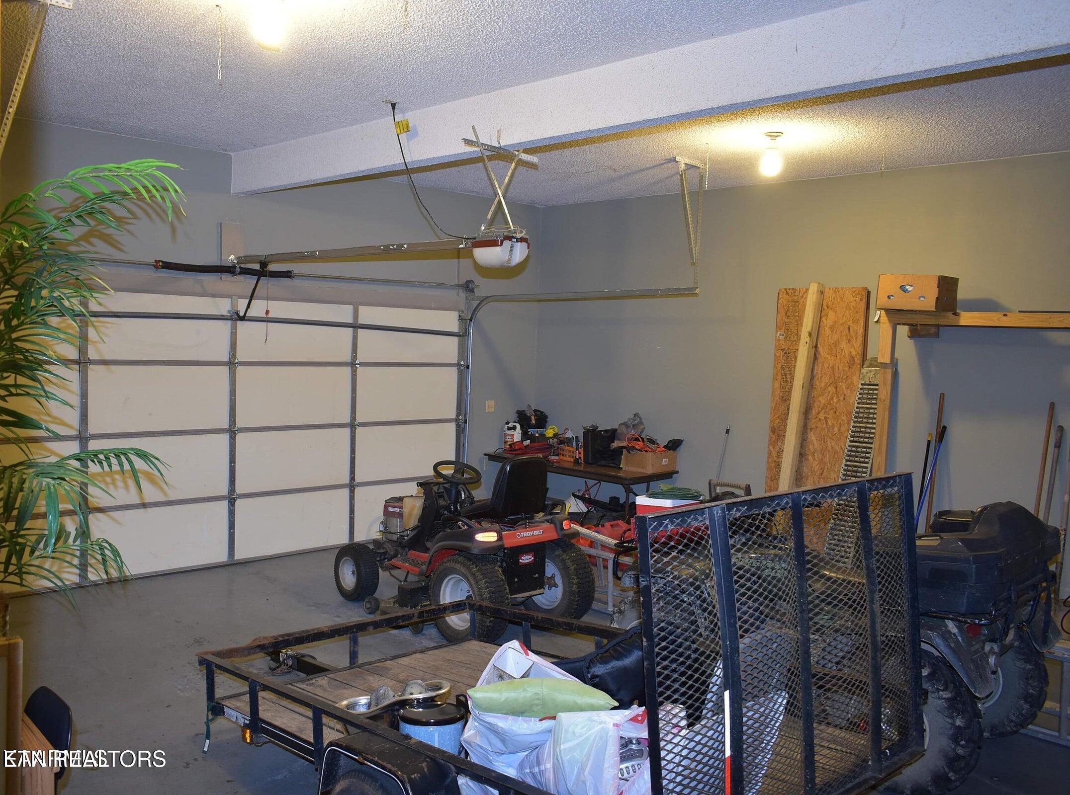 239 Sulphur Springs Road Cranks, KY 40820 - Photo 20 of 23 1gargate