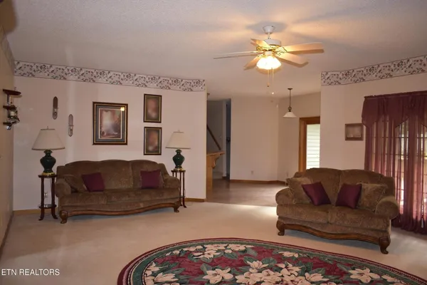 $402,000 | 239 Sulphur Springs Road, Cranks, KY 40820