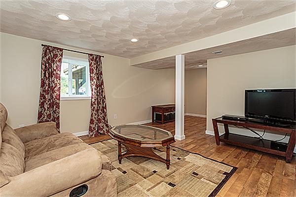 600 Whipple Road Tewksbury, MA 01876 - Photo 15 of 20 Gallery Image 15