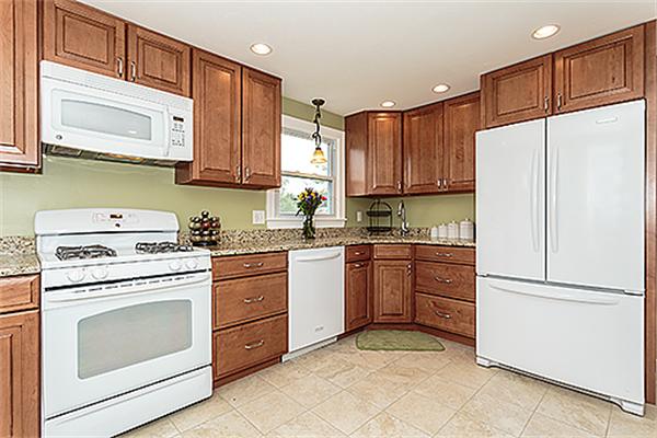 600 Whipple Road Tewksbury, MA 01876 - Photo 2 of 20 Gallery Image 2