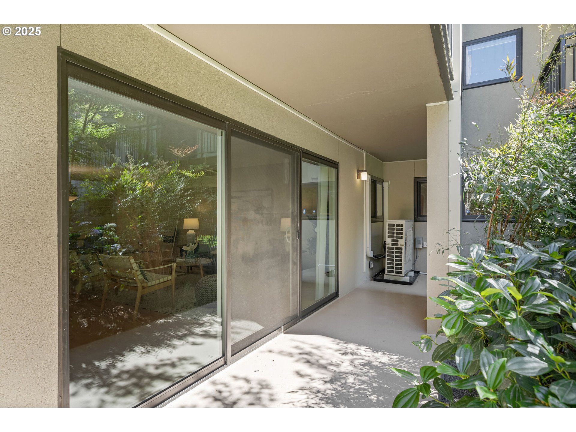 2393 Southwest Park Place, Unit 106 Portland, OR 97205 - Photo 28 of 38