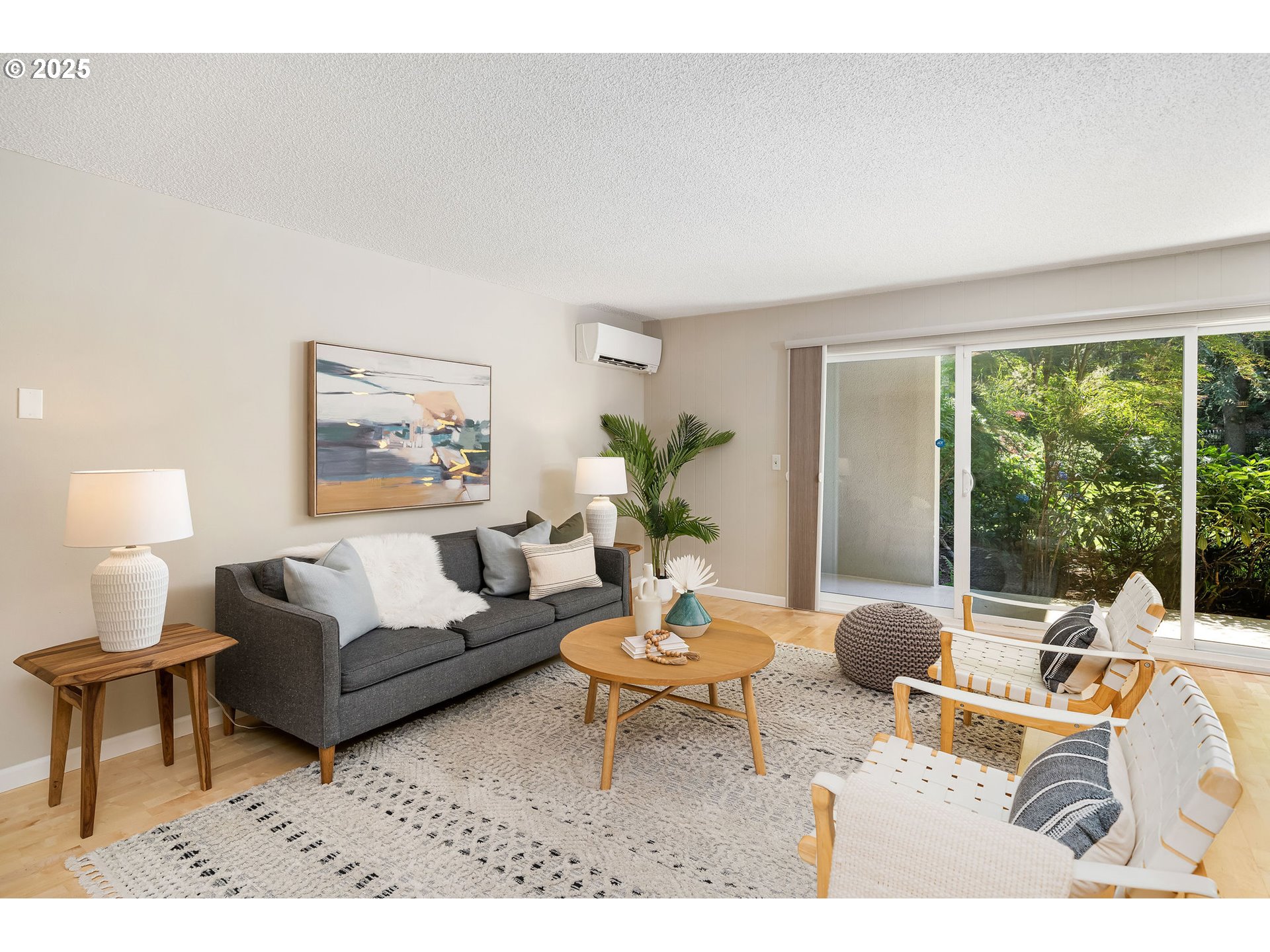 2393 Southwest Park Place, Unit 106 Portland, OR 97205 - Photo 5 of 38