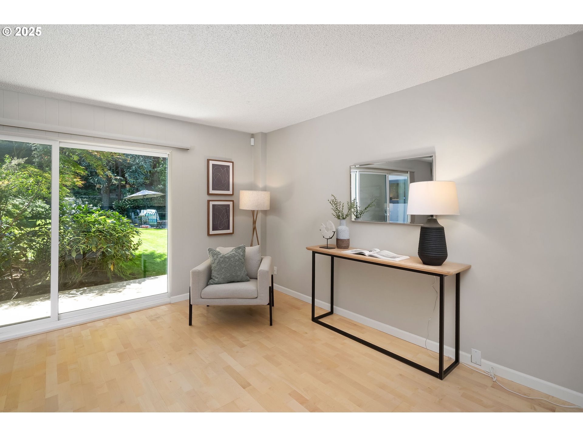 2393 Southwest Park Place, Unit 106 Portland, OR 97205 - Photo 8 of 38