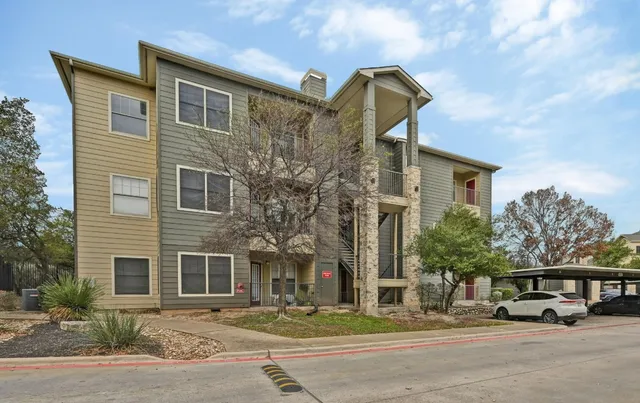 $140,000 | 2320 Gracy Farms Lane, Unit 311, Austin, TX 78758