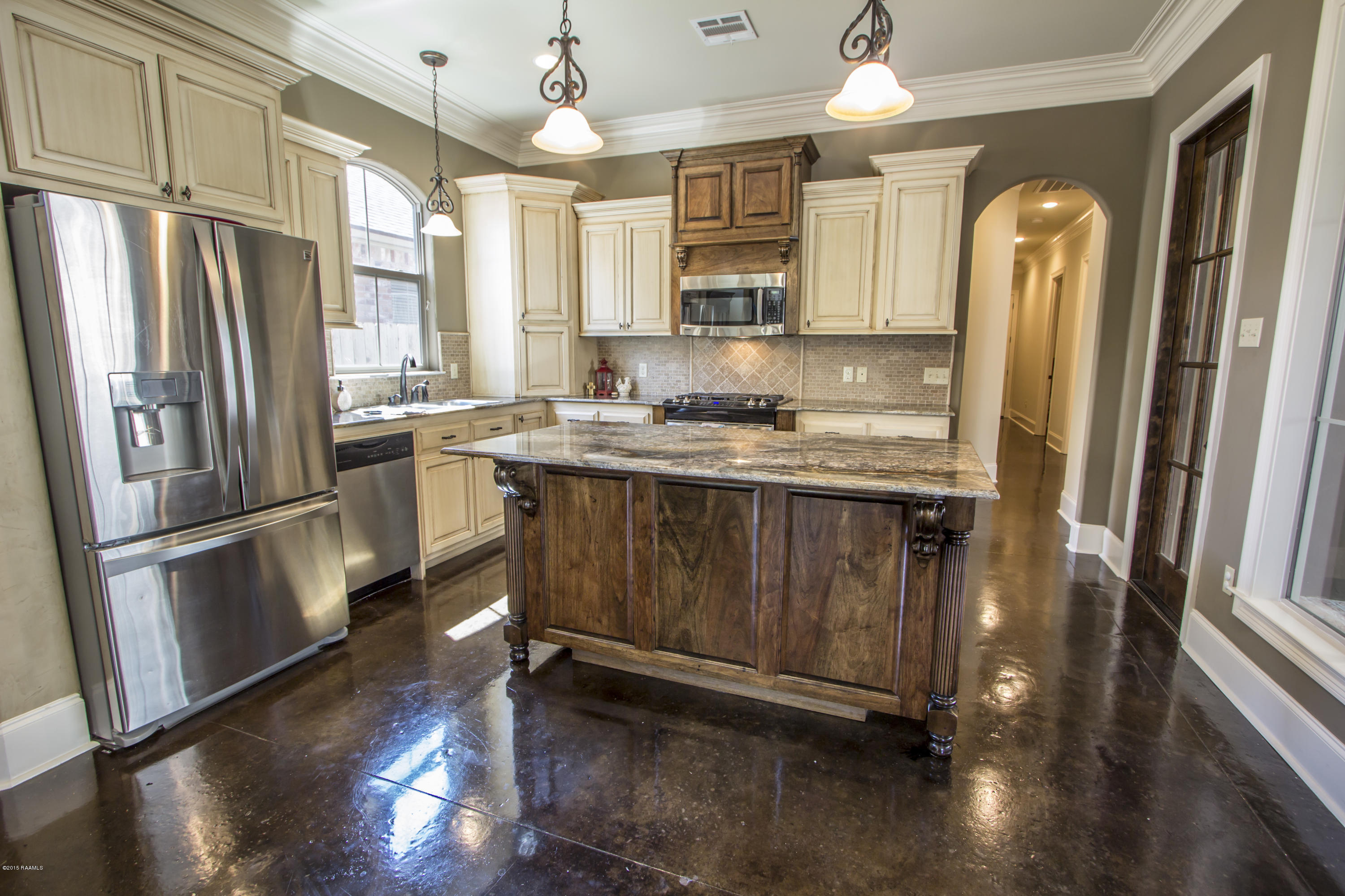102 Reidel Private Road Broussard, LA 70518 - Photo 5 of 23 3 kitchen 1