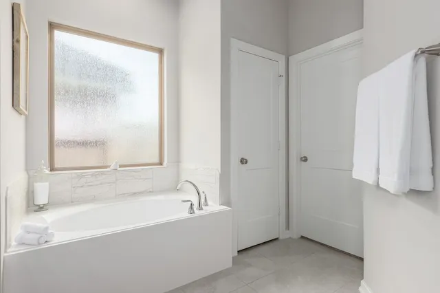 $359,412 | 412 Northern Pike Drive, Conroe, TX 77318