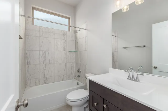 $359,412 | 412 Northern Pike Drive, Conroe, TX 77318