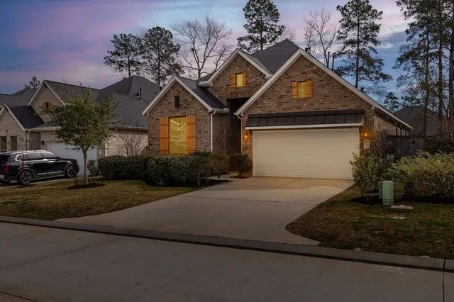 $359,412 | 412 Northern Pike Drive, Conroe, TX 77318