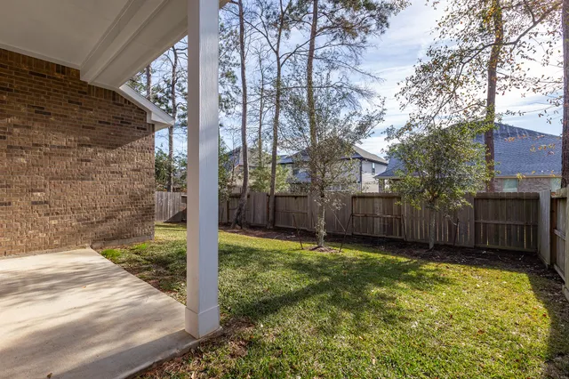 $359,412 | 412 Northern Pike Drive, Conroe, TX 77318