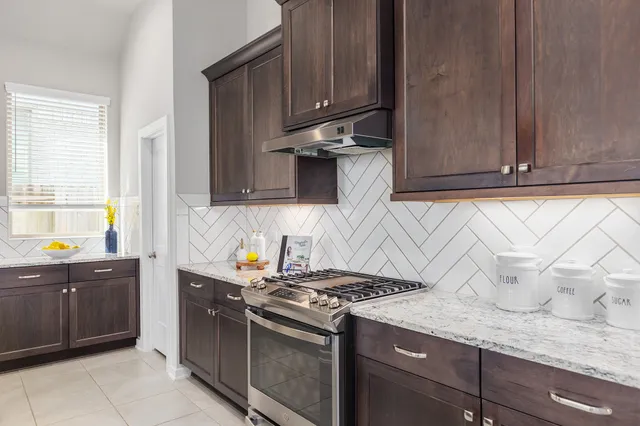 $359,412 | 412 Northern Pike Drive, Conroe, TX 77318