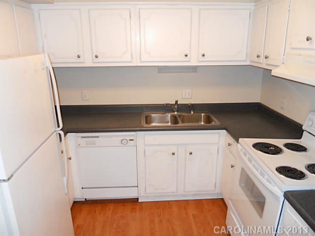 2634 Park Road, Unit B Charlotte, NC 28209 - Photo 5 of 15