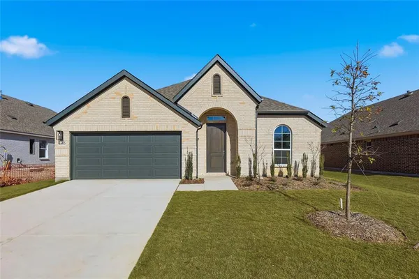 $374,990 | 1305 Gardendale Holw Lane, Anna, TX 75409