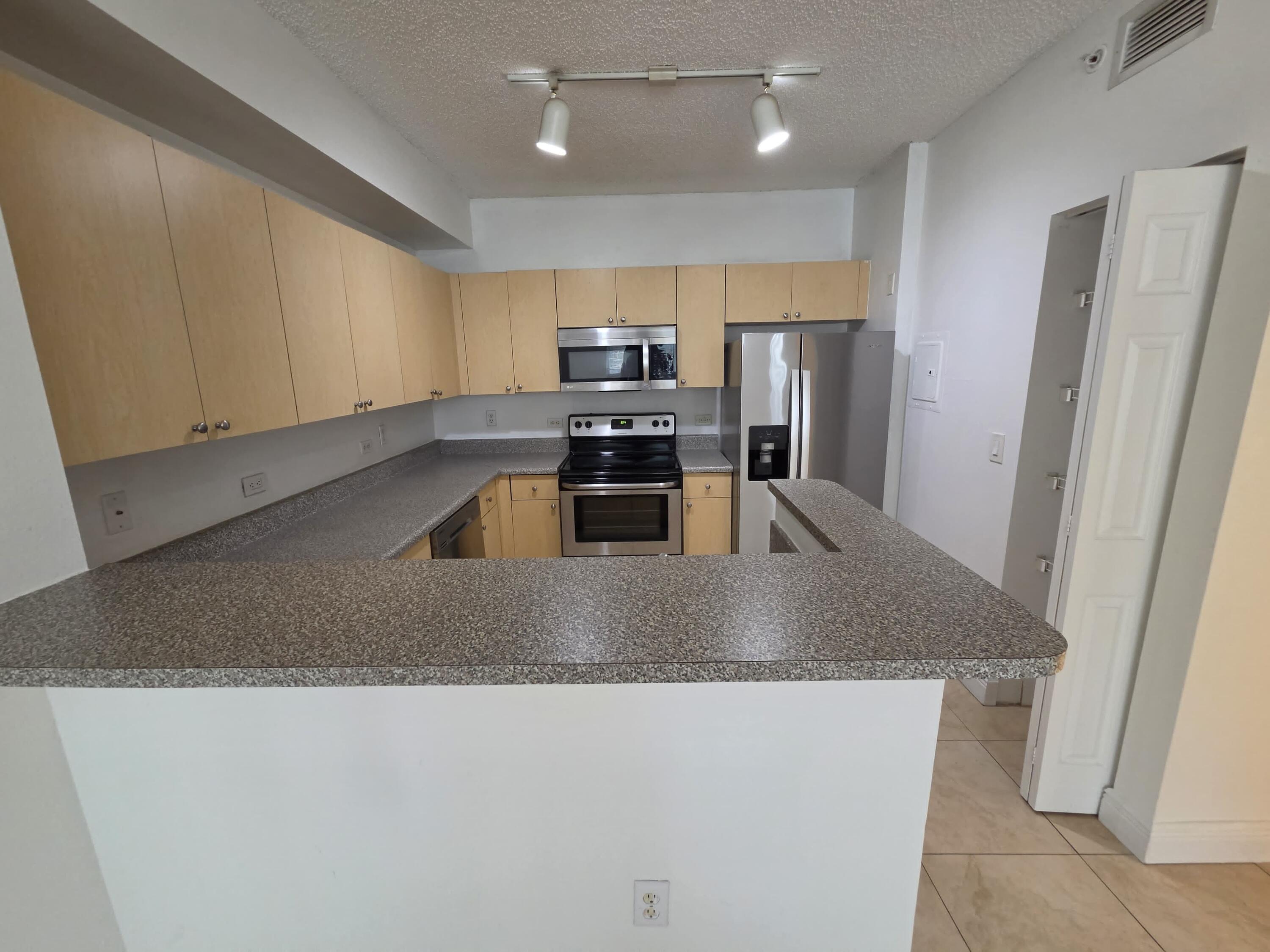 2201 West Preserve Way, Unit 107 Miramar, FL 33025 - Photo 8 of 19 WhatsApp Image 2026-06-25 at 11.00.35