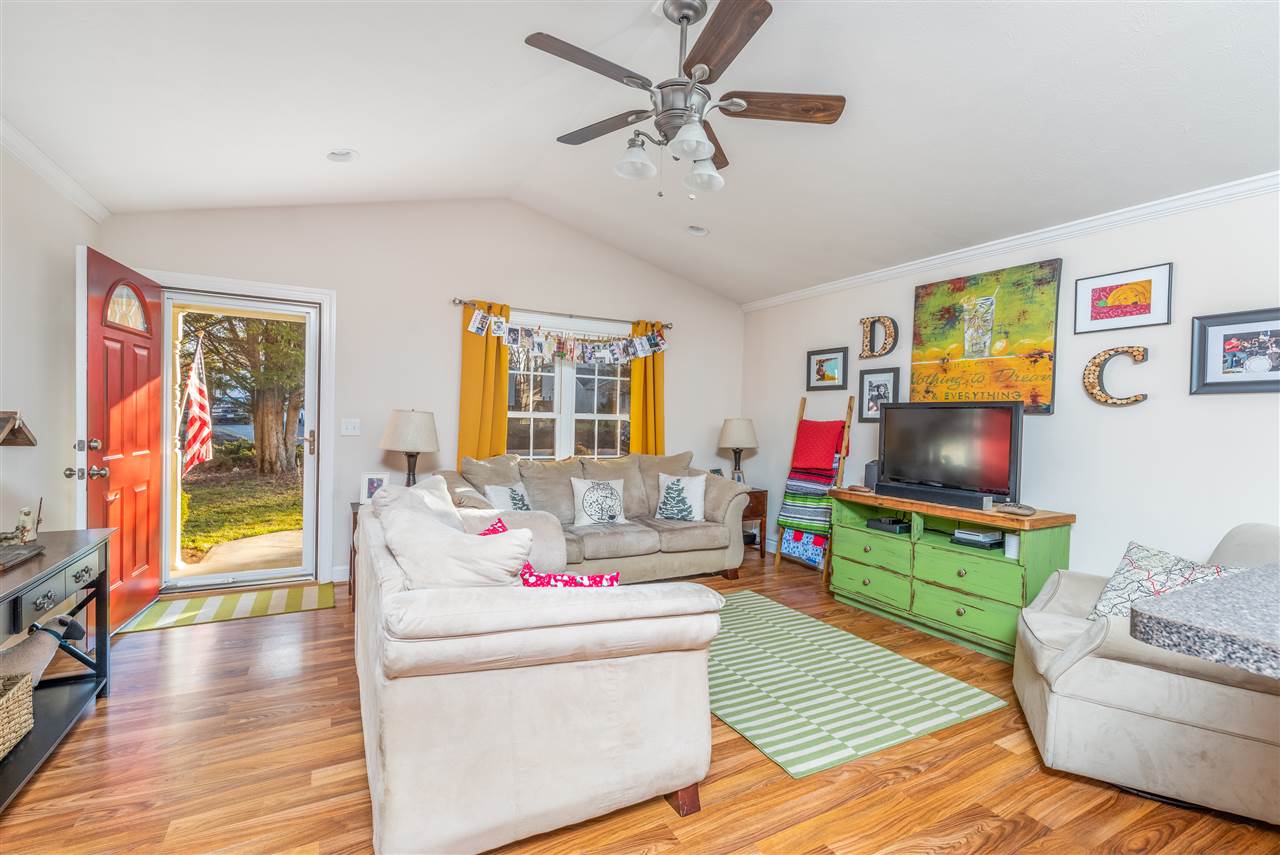 73 Brookmill Road Stuarts Draft, VA 24477 - Photo 6 of 35 Gallery Image 6