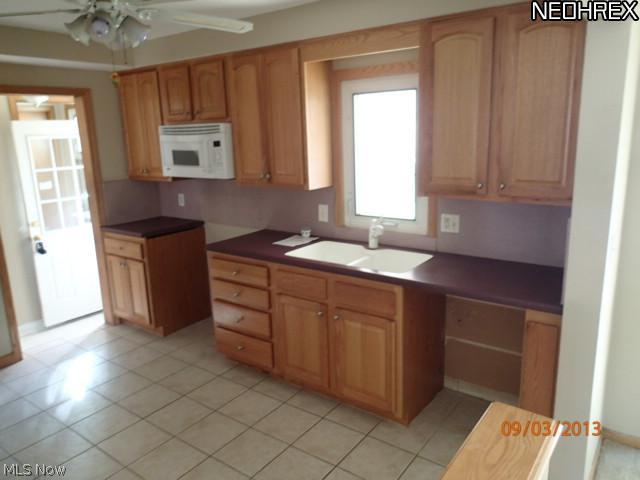 11054 Westborough Road Cleveland, OH 44130 - Photo 2 of 10 Gallery Image 2