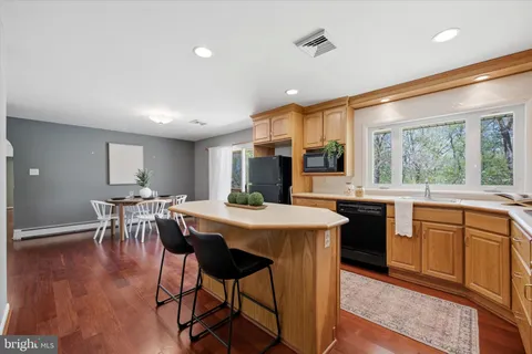 $499,900 | 1369 Piedmont Drive, Downingtown, PA 19335