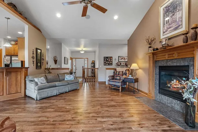 $579,900 | 2378 Autumn Ridge Trail, Green Bay, WI 54313