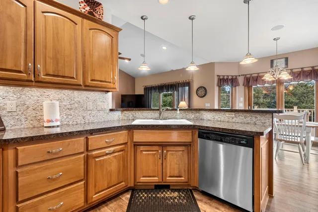 $579,900 | 2378 Autumn Ridge Trail, Green Bay, WI 54313