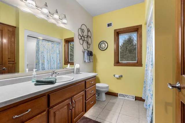 $579,900 | 2378 Autumn Ridge Trail, Green Bay, WI 54313