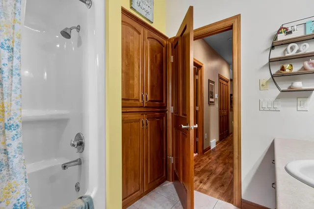 $579,900 | 2378 Autumn Ridge Trail, Green Bay, WI 54313