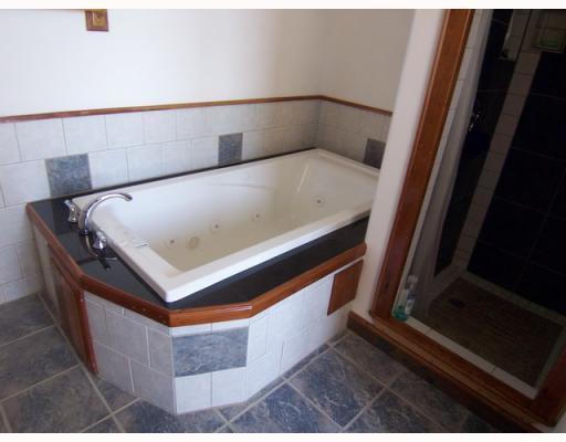 232 Minturn Road Swans Island, ME 04685 - Photo 16 of 25 Master Bath/Spa.