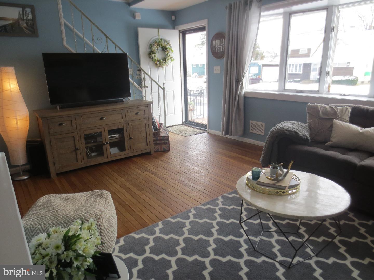 30 Beaumont Road Yardville, NJ 08620 - Photo 3 of 18 Living Room