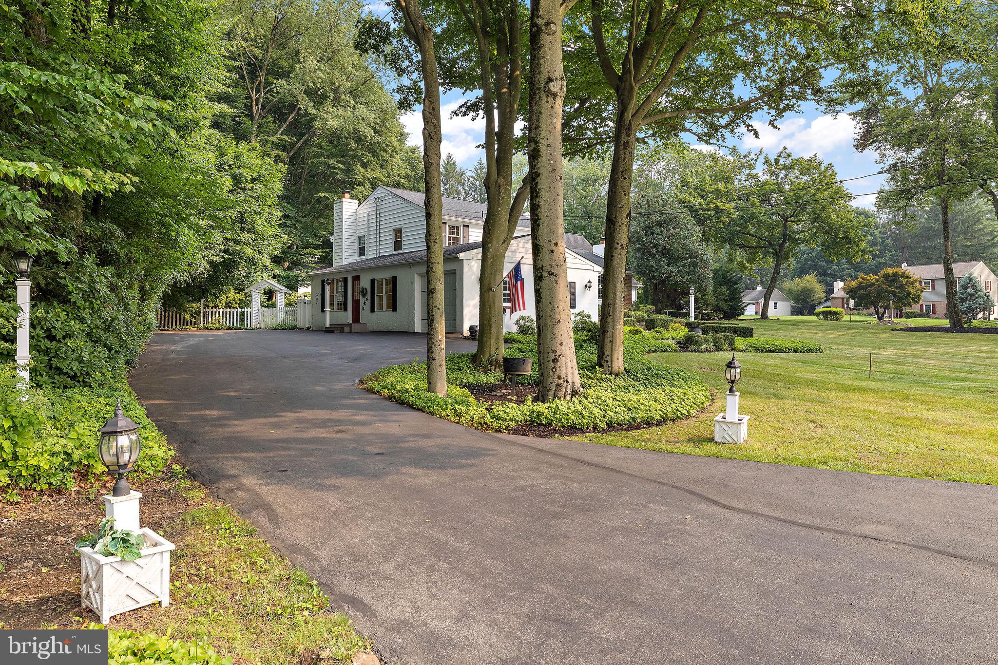 902 Little Shiloh Road West Chester, PA 19382 - Photo 49 of 57 Main Driveway (off Little Shiloh)