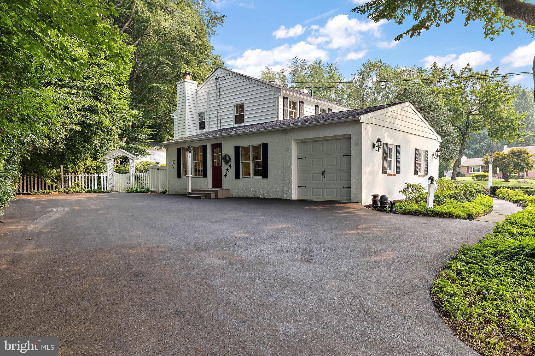 902 Little Shiloh Road West Chester, PA 19382 - Photo 50 of 57 Main Driveway (off Little Shiloh)