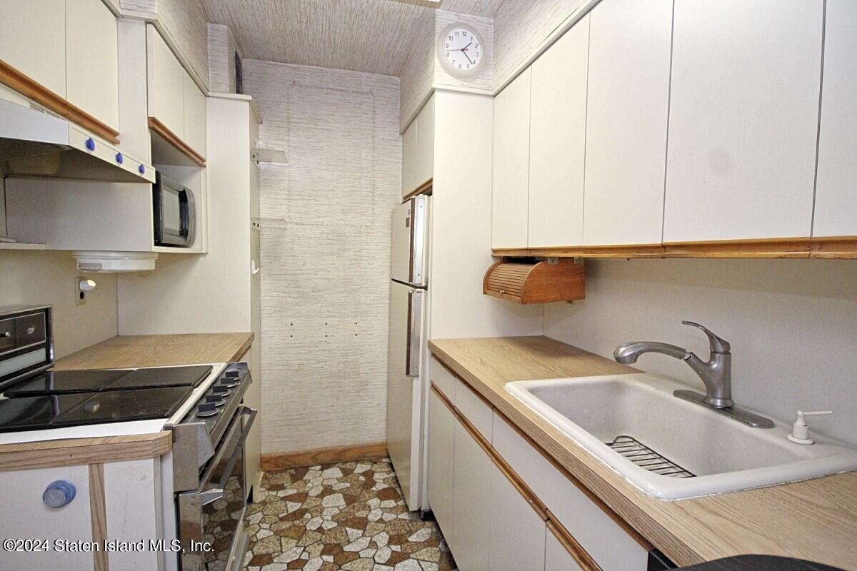151-31 88th Street, Unit 2F Queens, NY 11414 - Photo 9 of 12 Kitchen 2