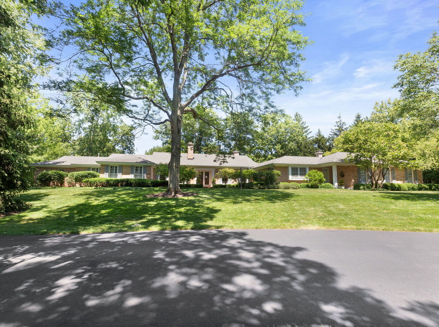694 South Ridge Road Lake Forest, IL 60045 - Photo 2 of 32