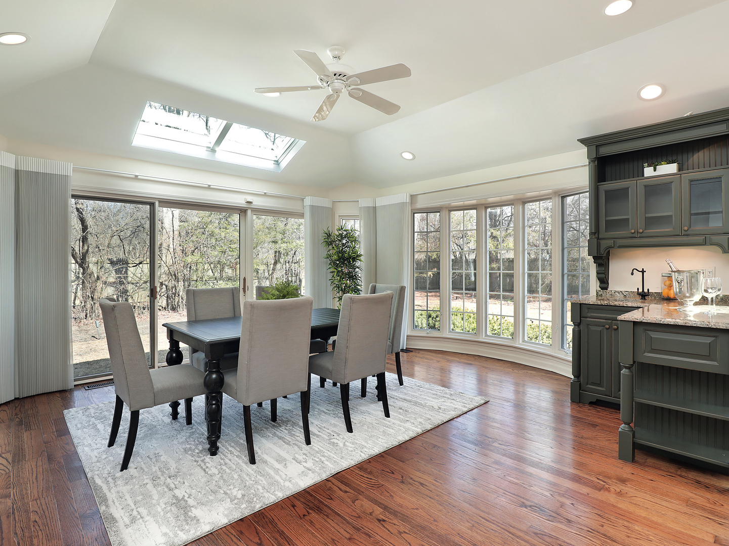 694 South Ridge Road Lake Forest, IL 60045 - Photo 7 of 32