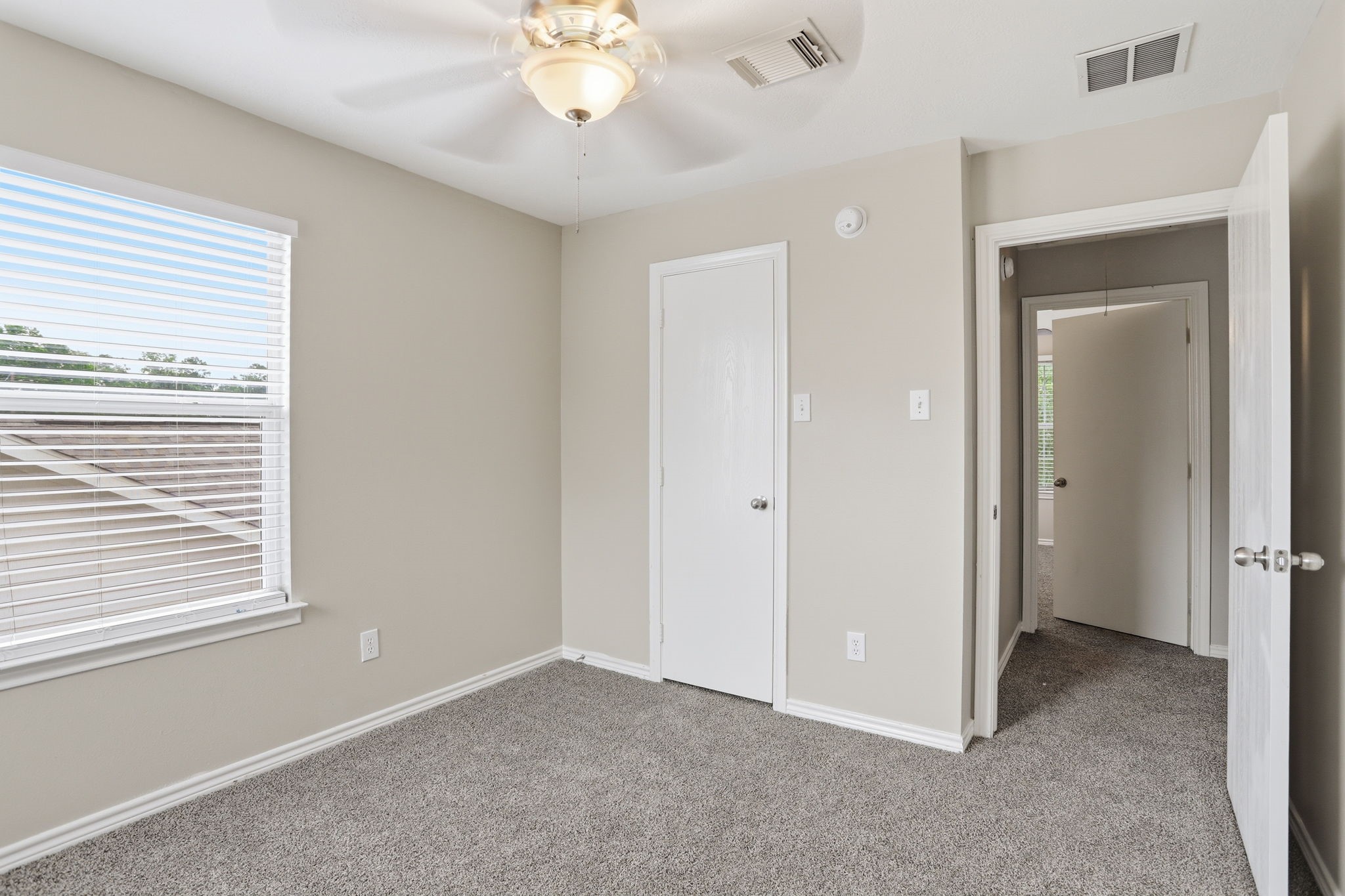 2325 Shady Tree Lane Conroe, TX 77301 - Photo 29 of 46