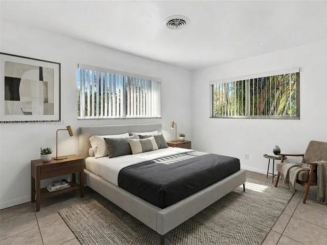 $650,000 | 186-188 Southeast 27th Way, Boynton Beach, FL 33435