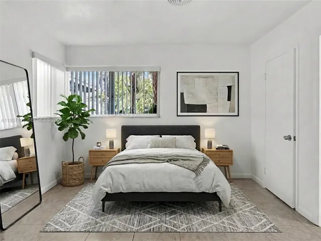 $650,000 | 186-188 Southeast 27th Way, Boynton Beach, FL 33435