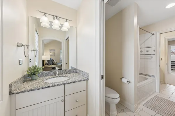 a view of entryway and hall