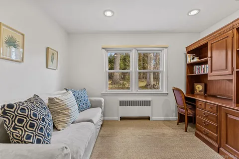 $949,000 | 20 Meadow Road, Briarcliff Manor, NY 10510