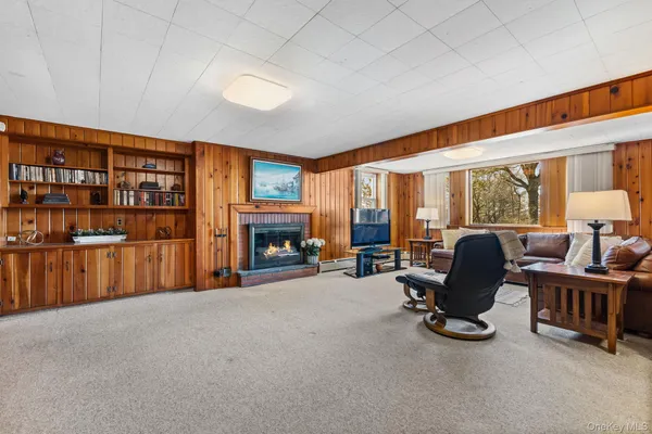 $949,000 | 20 Meadow Road, Briarcliff Manor, NY 10510