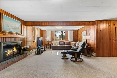 $949,000 | 20 Meadow Road, Briarcliff Manor, NY 10510