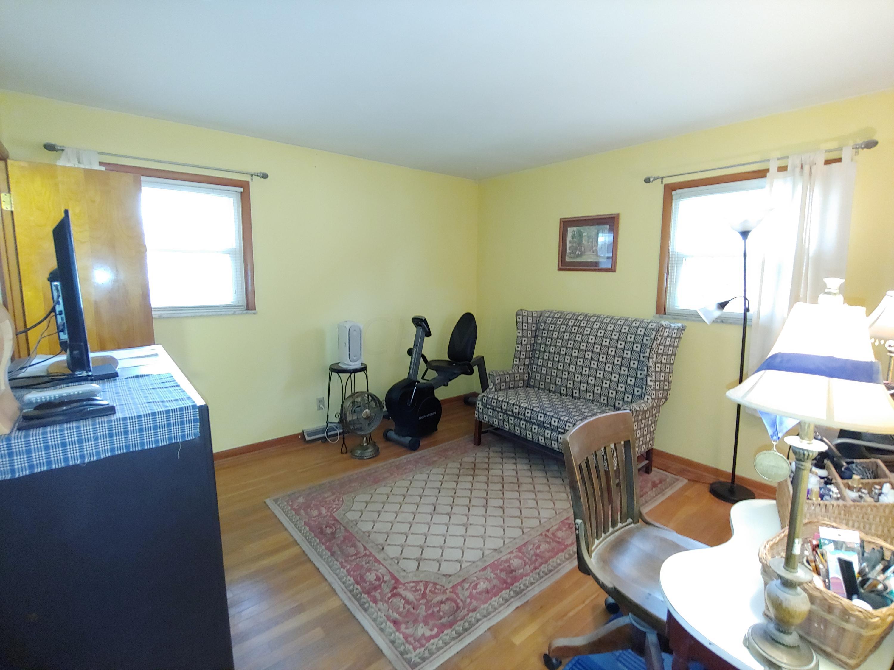 324 Dunbarton Road Columbus, OH 43230 - Photo 17 of 26