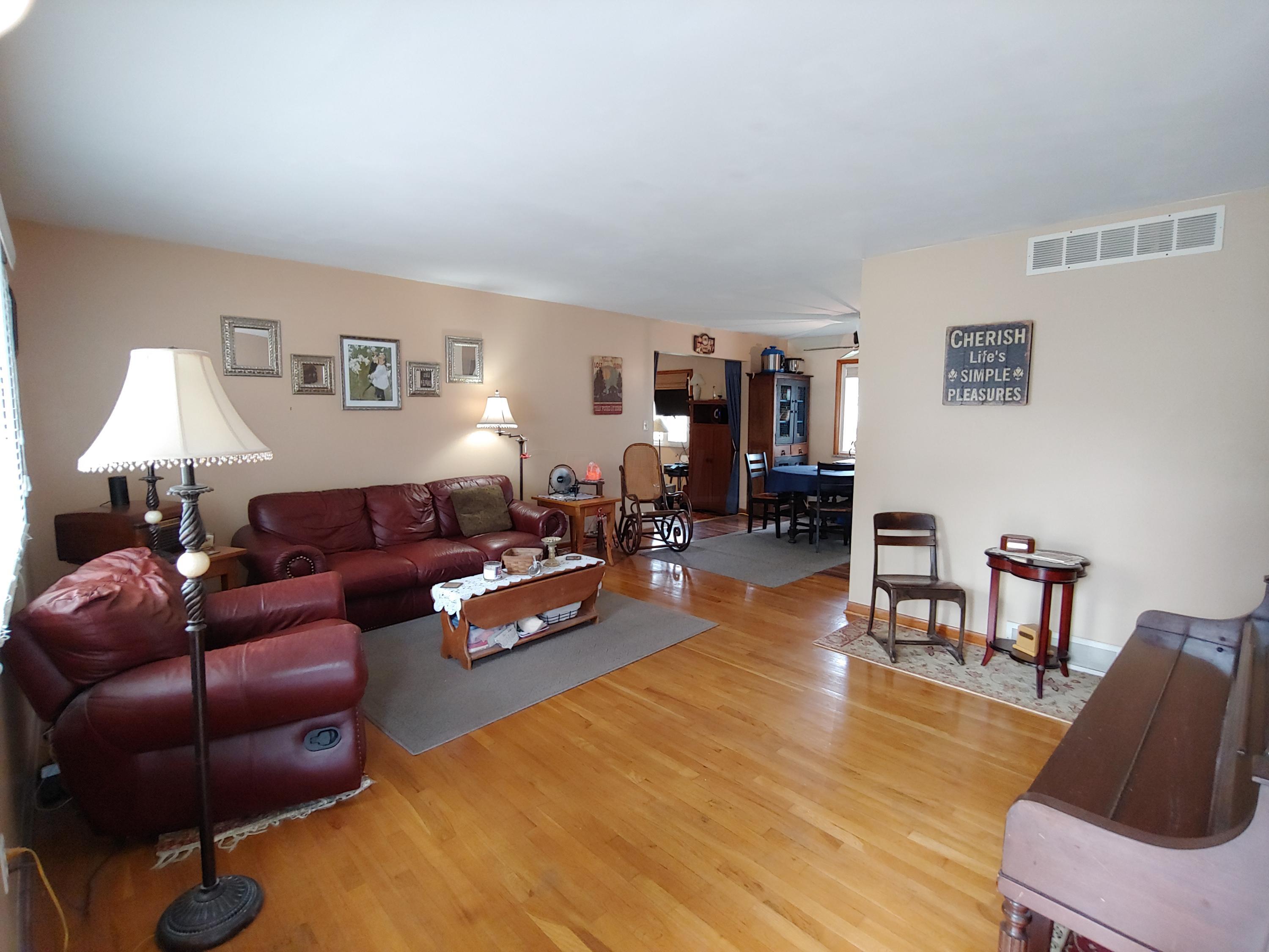 324 Dunbarton Road Columbus, OH 43230 - Photo 5 of 26